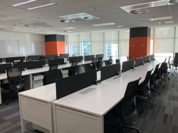 KLCC-Large-Fully-Fitted-Office-for-Rent-Menara-Binjai-600x450-2