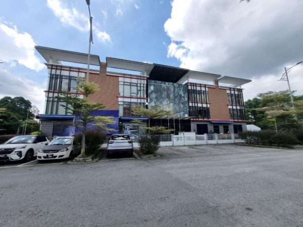 Kota-Damansara-3-Storey-Commercial-Building-for-Rent-600x450-1