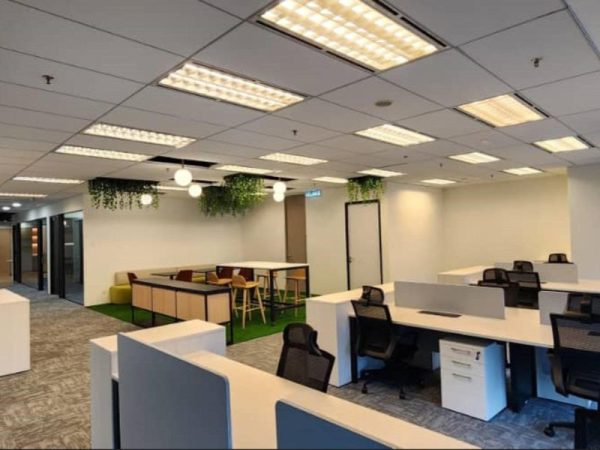 Integra-Tower-The-Intermark-Furnished-Office-for-Rent-600x450-1