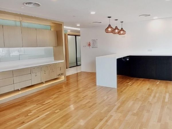 Naza-Tower-KLCC-13687-sqft-Office-for-Rent-600x450-1